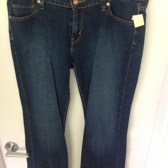 2/$40 LEVIS LOW BOOT CUT STYLE JEANS 12 - Picture 2 of 7
